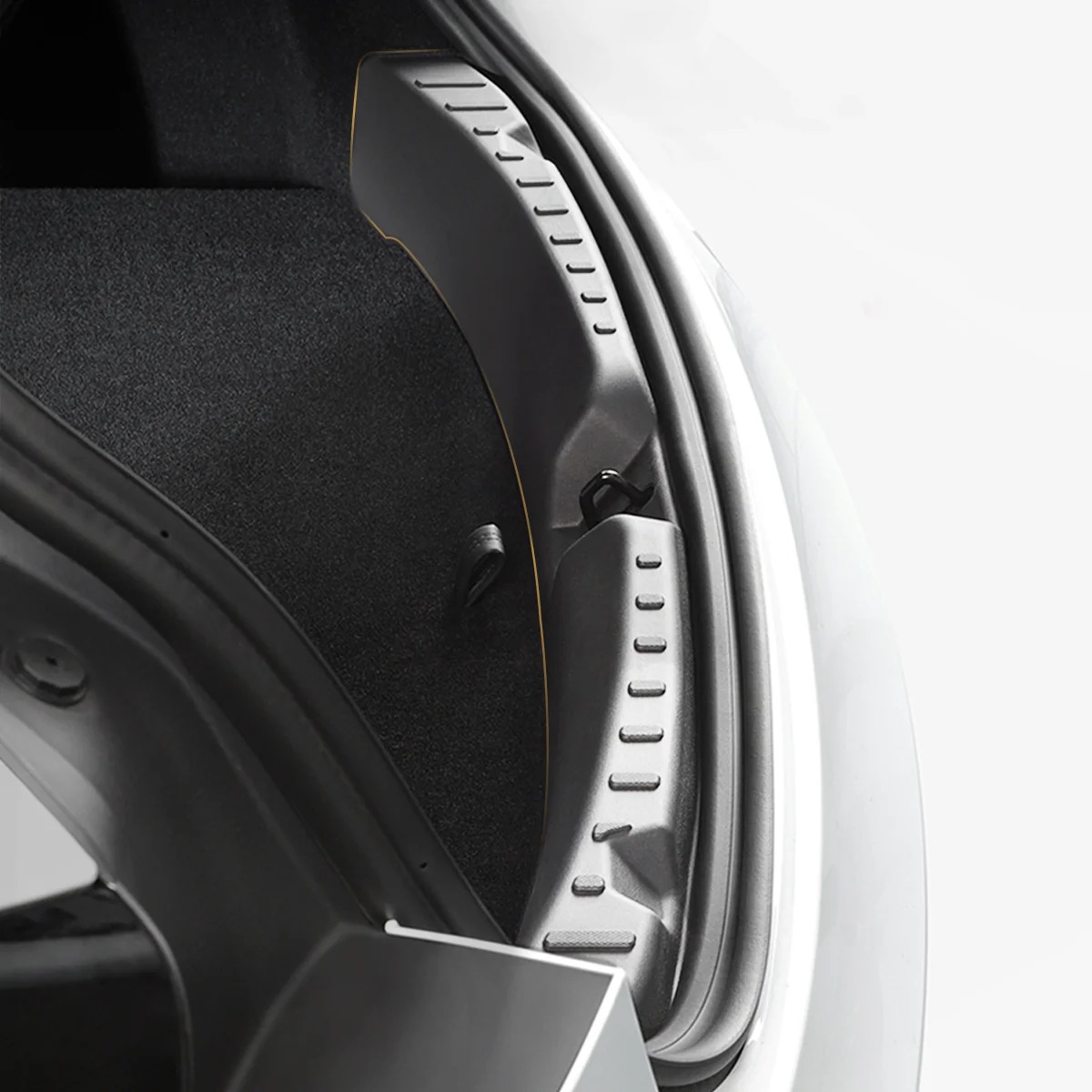 Tailgate Threshold Cover for Tesla Model 3