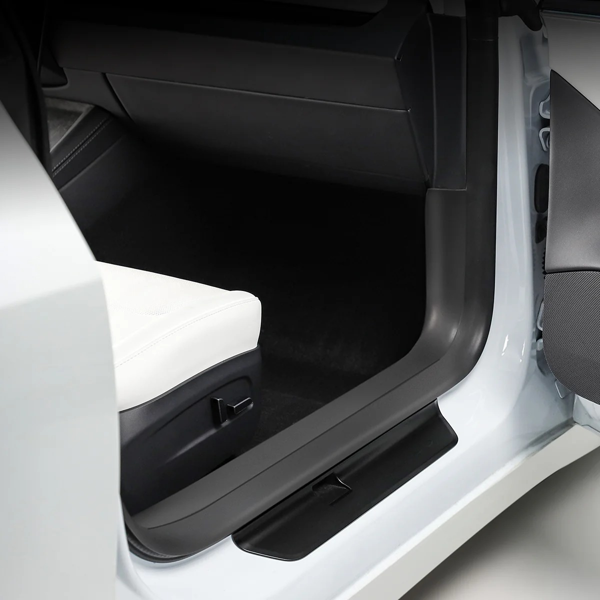 Front/Rear Door Threshold Cover for Model 3/Y