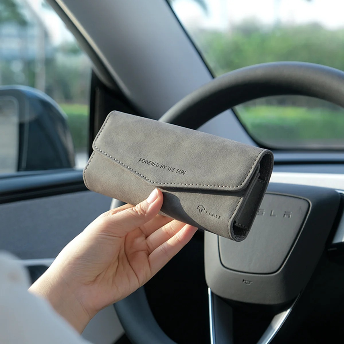 Suede Magnetic Closure Visor Sunglasses Case