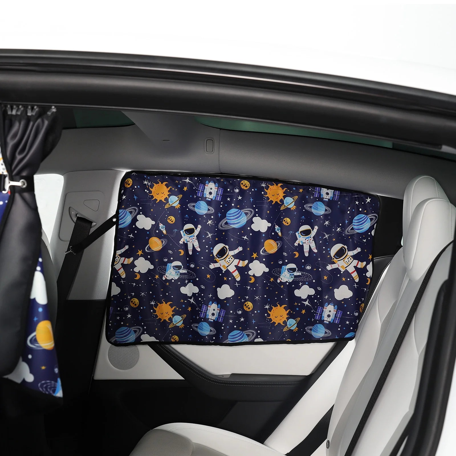 Rear Side Sunshade Curtain with Cartoon Astronaut and Planet Prints for Model 3/Y