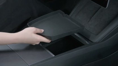 Console/Armrest Silicone Bottom Pad for Tesla Model 3 Highland 2024