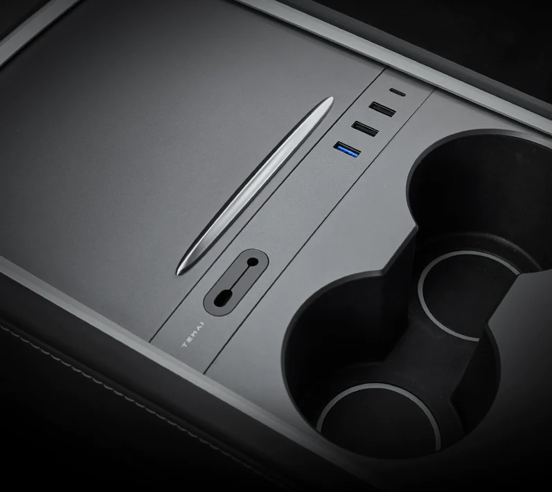 Taddon4-Port Adapter for Tesla Model 3/Y – Central Console Charging Hub