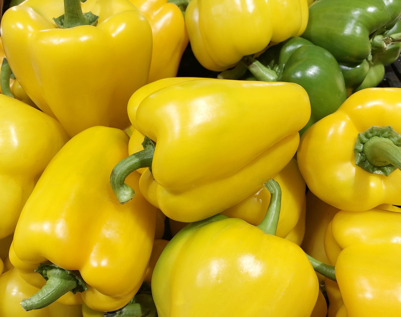 Free Paprika Green photo and picture