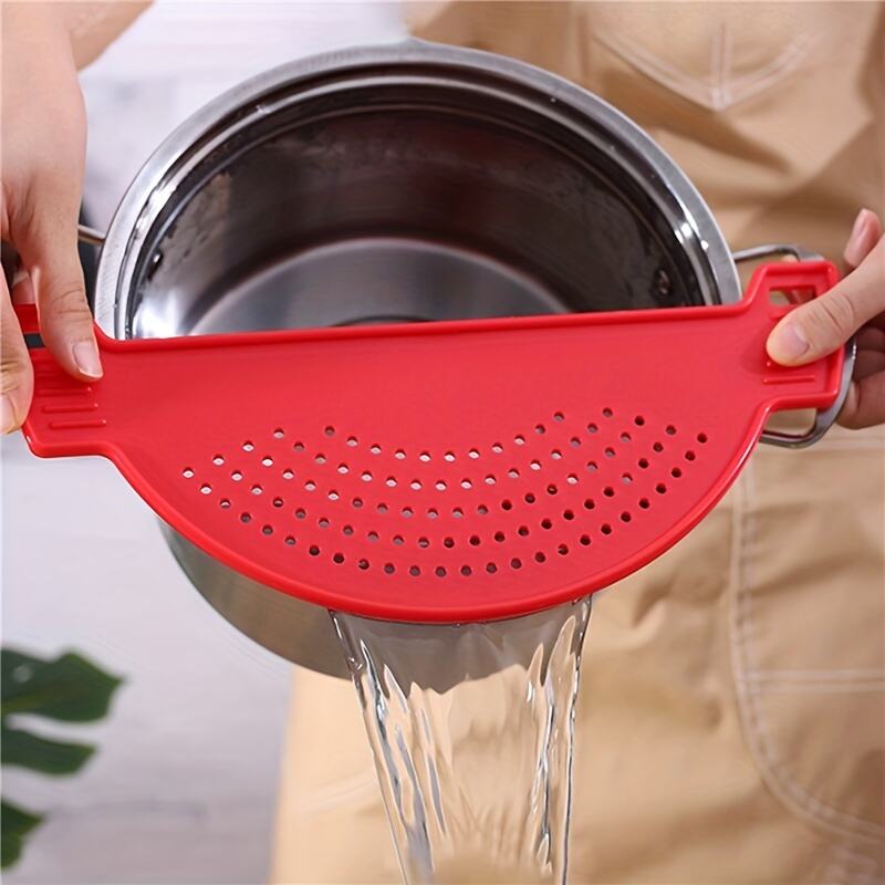 1pc, Handheld Plastic Pot Strainer with Handle - Perfect for Washing Fruits, Vegetables, and Noodles - Kitchen Tool for Easy Food Strainers