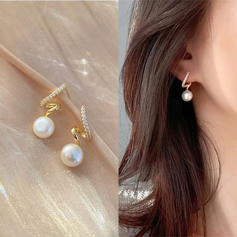 Silver Needle Rhinestone Twisted Pearl Earrings Minimalist Cute Wholesale Jewelry