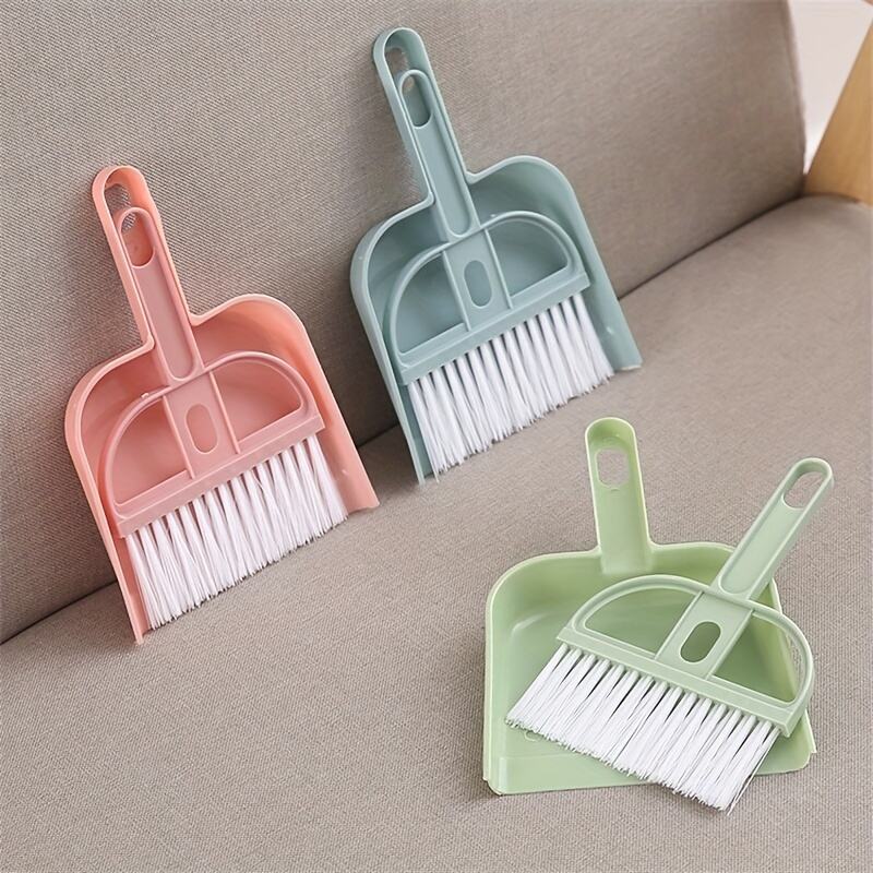 1set Mini Dustpan and Broom Set for Hamster and Pet Cleaning - Desktop and Keyboard Cleaning Brush - Plastic Spatula Brush Set