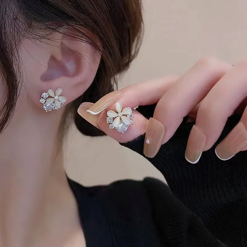Korean Trendy Fashion Gentle Crystal Cat Eye Stone Flower Shaped Stud Earrings for Women Girls Jewelry