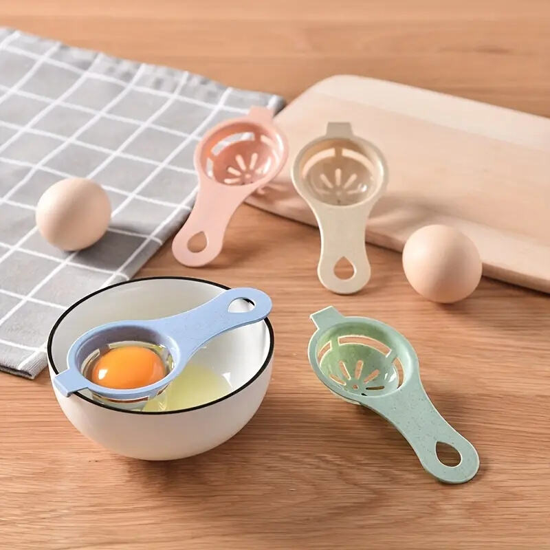 A Kitchen Tool For Separating Egg Whites And Yolks Made From Wheat Straw, Perfect For Filtering Eggs And Baking.