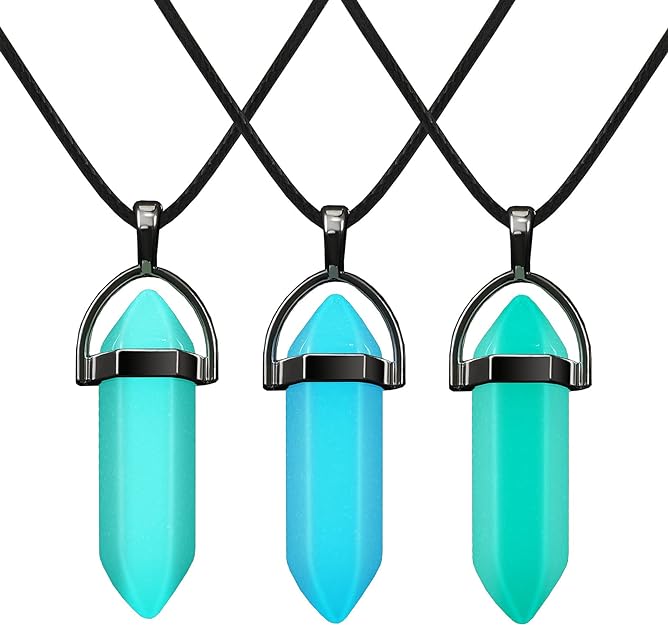 Glow In The Dark Geometric Charm Necklace- Pendant Necklaces at SHEIN.