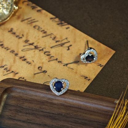 S925 Silver Earring Heart-shaped Sapphire With Simple and Elegant Design 