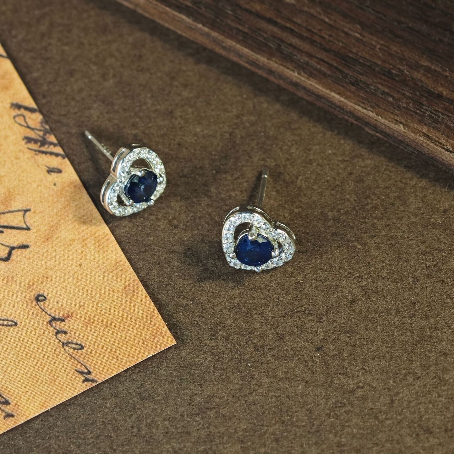 S925 Silver Earring Heart-shaped Sapphire With Simple and Elegant Design 