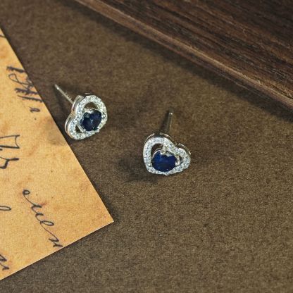S925 Silver Earring Heart-shaped Sapphire With Simple and Elegant Design 