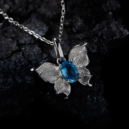 Faceted Oval Blue Topaz S925 Silver Necklace Double Layer Three-dimensional Butterfly Desige
