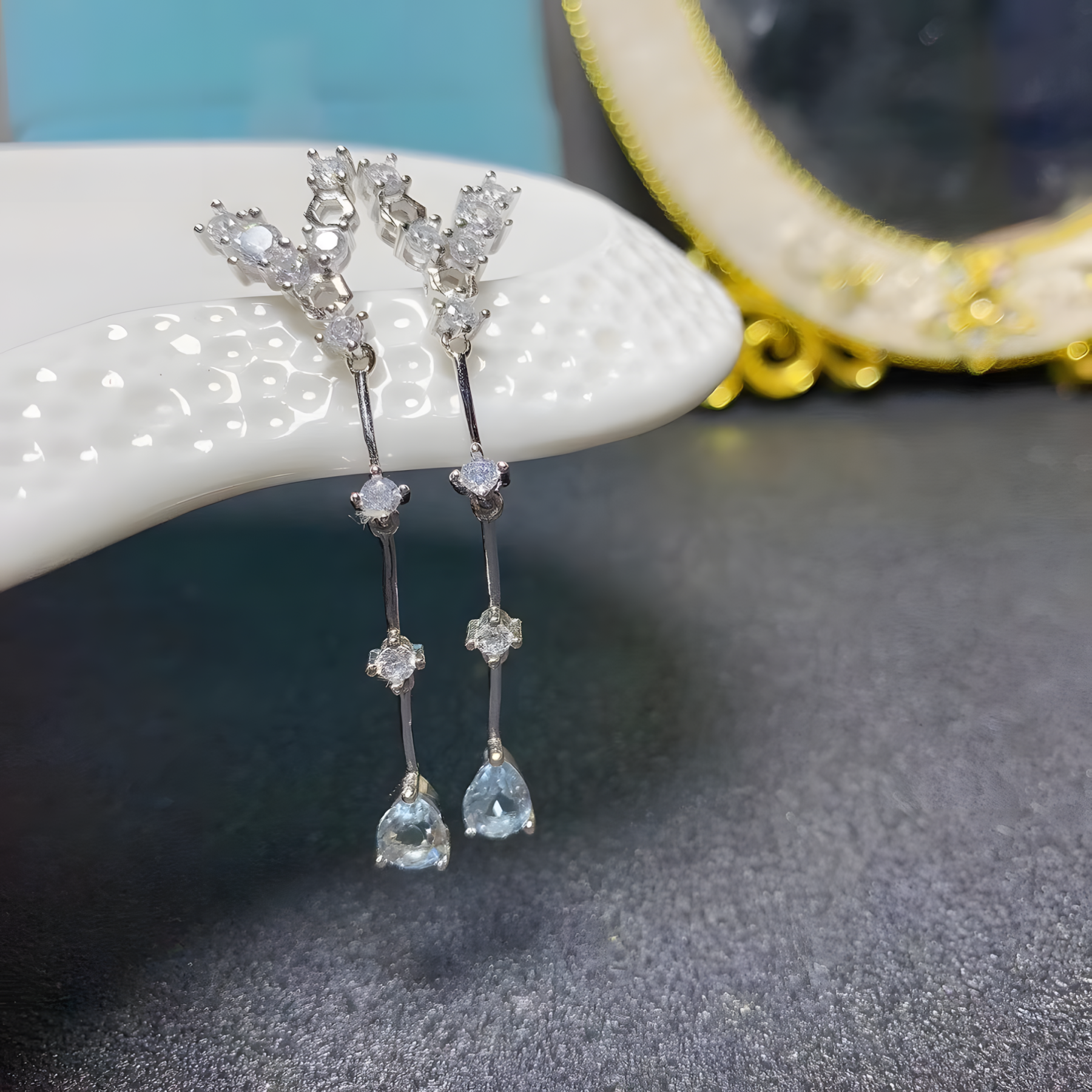 Tear Drop Aquamarine S925 Sliver Earring Y Dangling Design