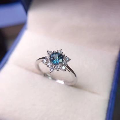 Round Faceted London Blue Topaz S925 Silver Ring Snowflake Design