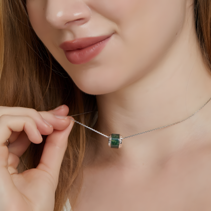 Moss Agate S925 Silver Necklace Running Loop Design 