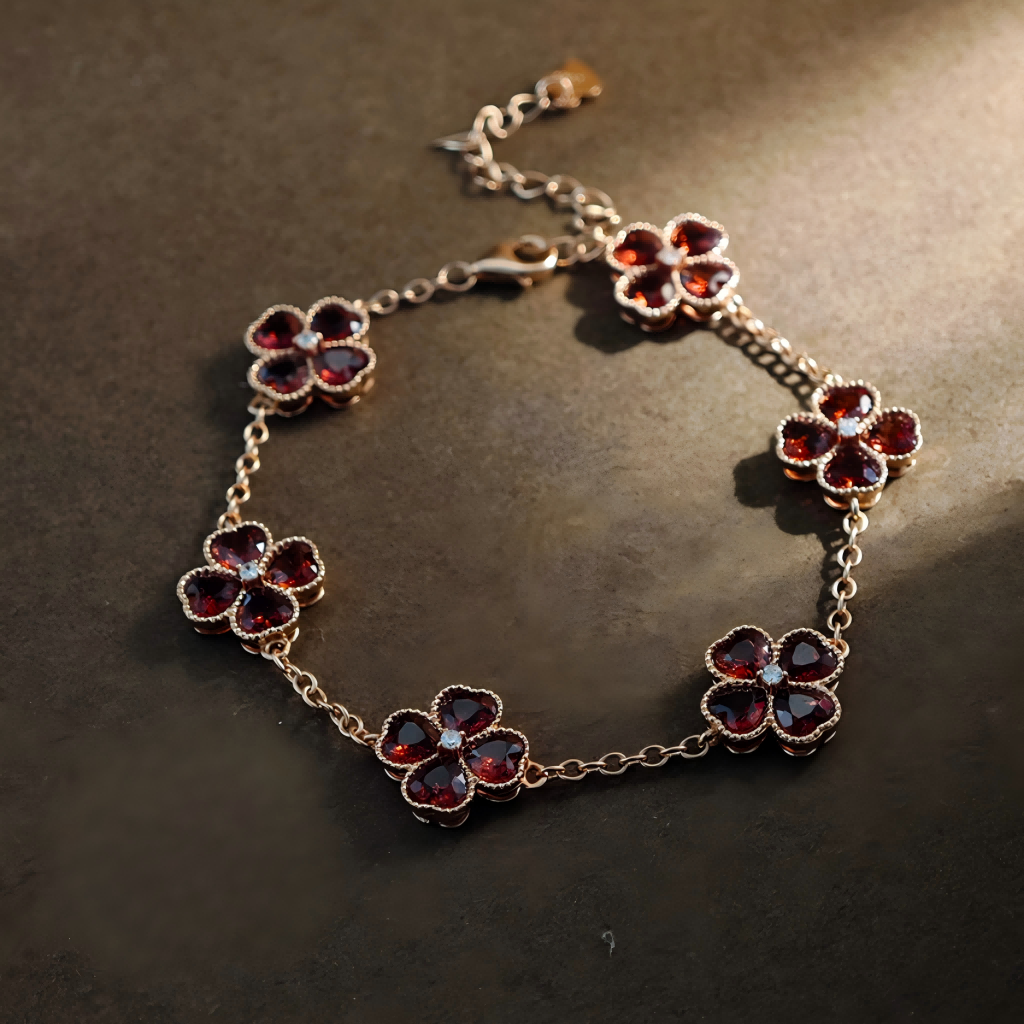 S925 Garnet Clover Bracelet 
