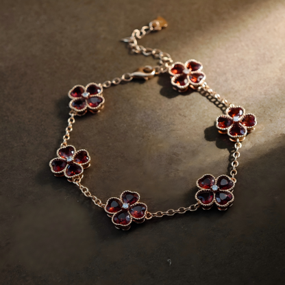 S925 Garnet Clover Bracelet 