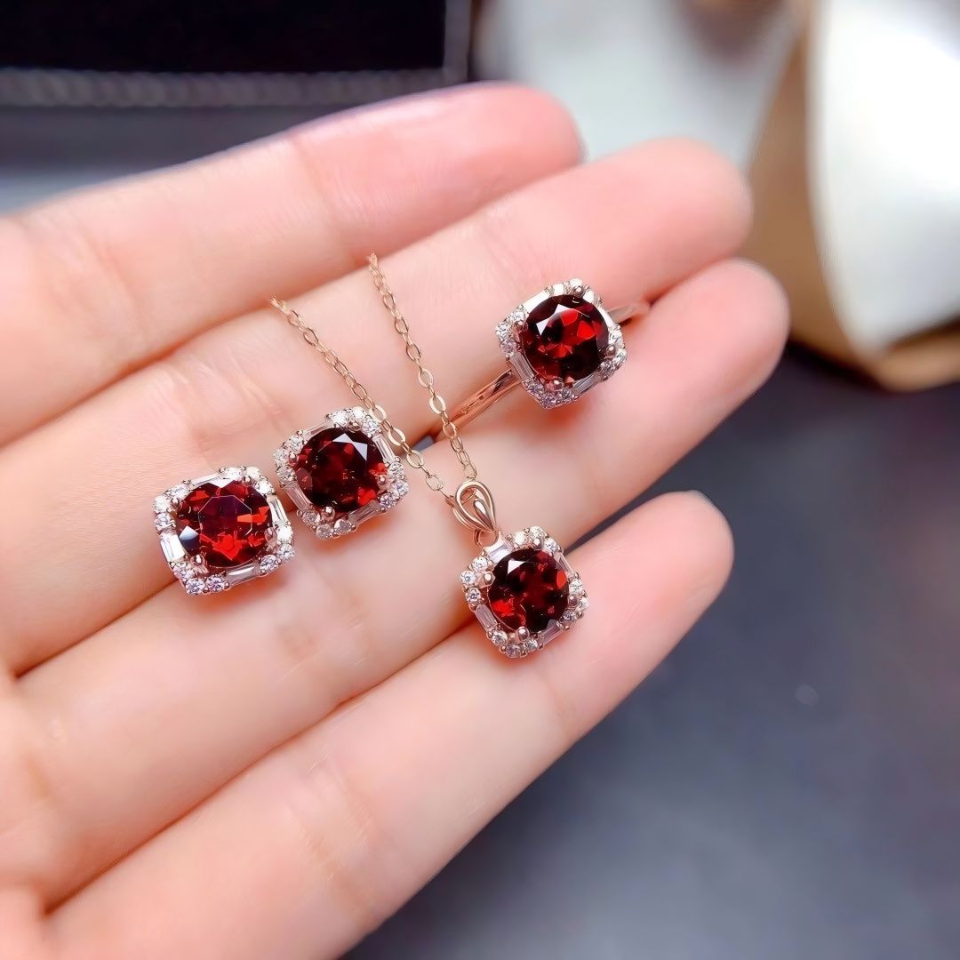 Square Garnet S925 Silver Ring / Earring / Pendent / Necklace Four Claws Design