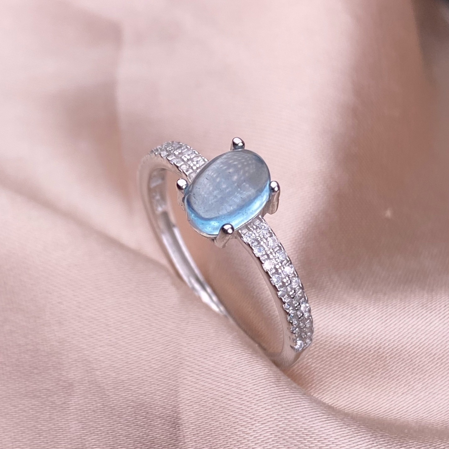 Aquamarine S925 Ring With Silver Four-claw Setting