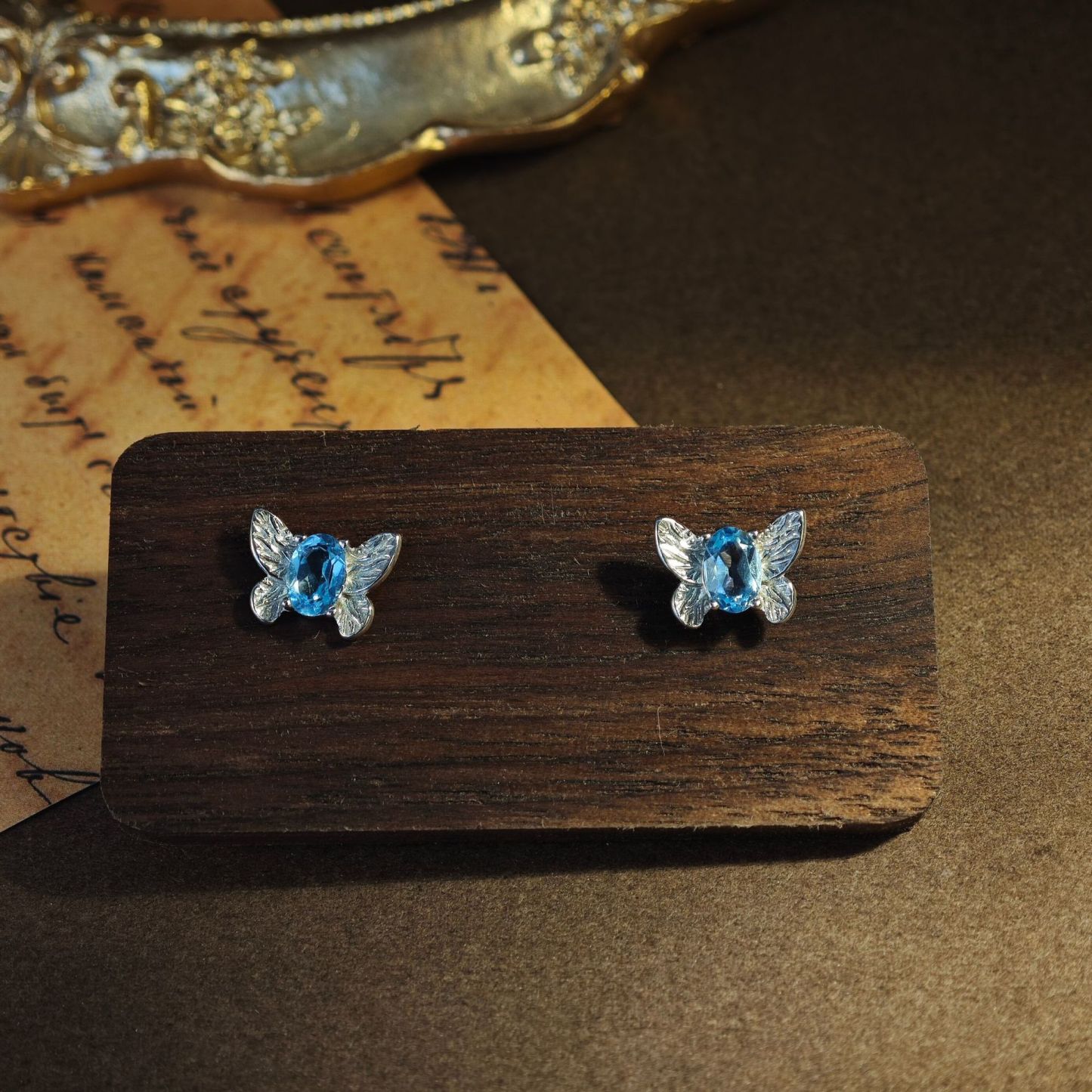 S925 Sliver Earring With Butterfly Design Inlay A Faced Natural Crystal Blue Topaz 