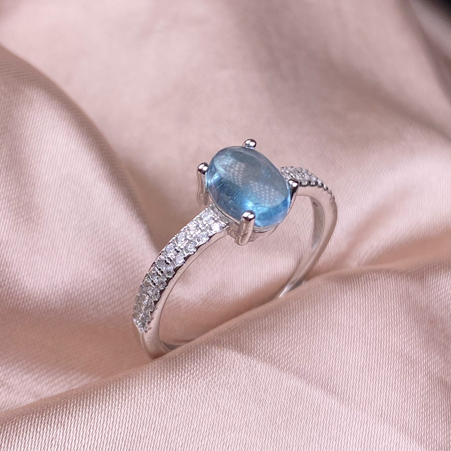 Aquamarine S925 Ring With Silver Four-claw Setting
