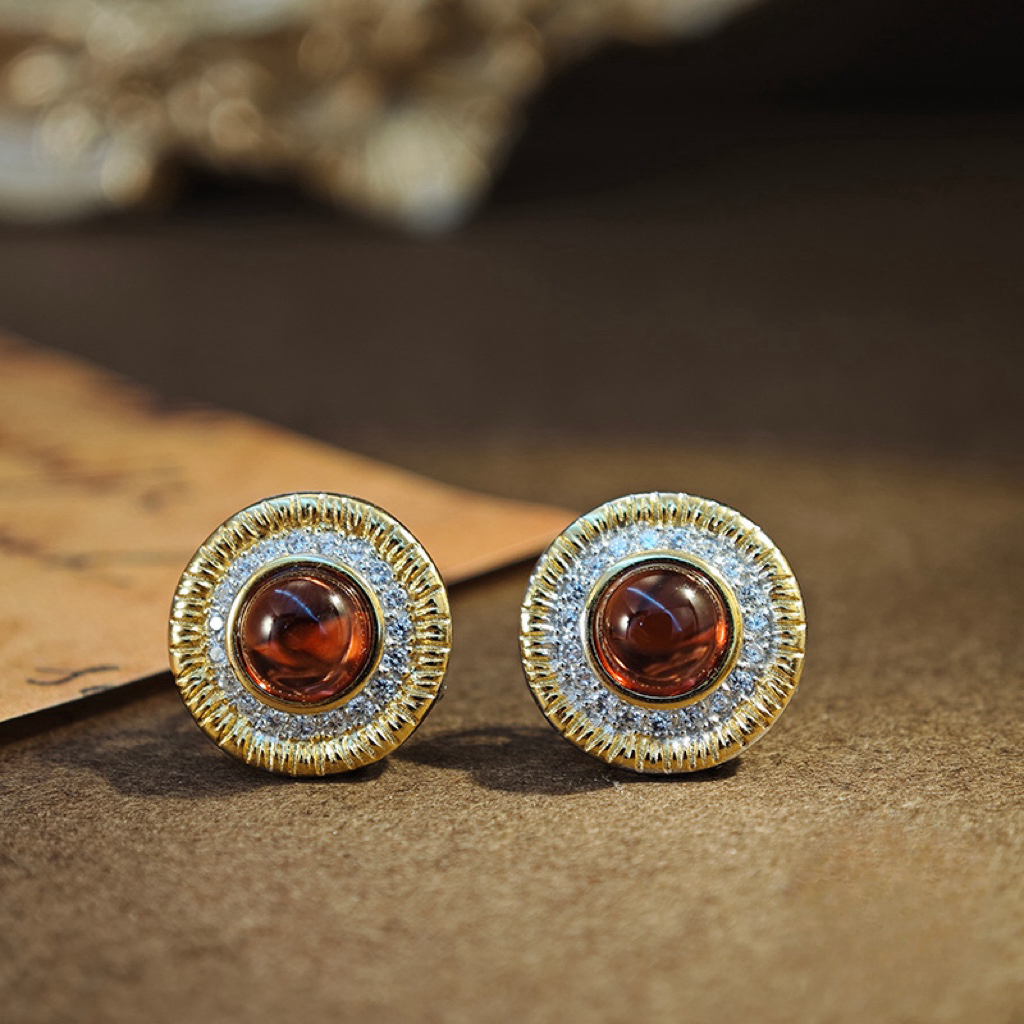 Garnet S925 Light Luxury Retro Round Natural Crystal Silver Earring