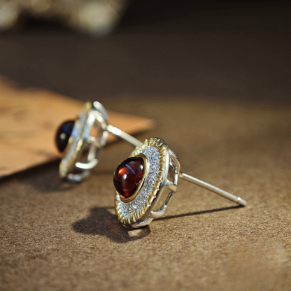 Garnet S925 Light Luxury Retro Round Natural Crystal Silver Earring