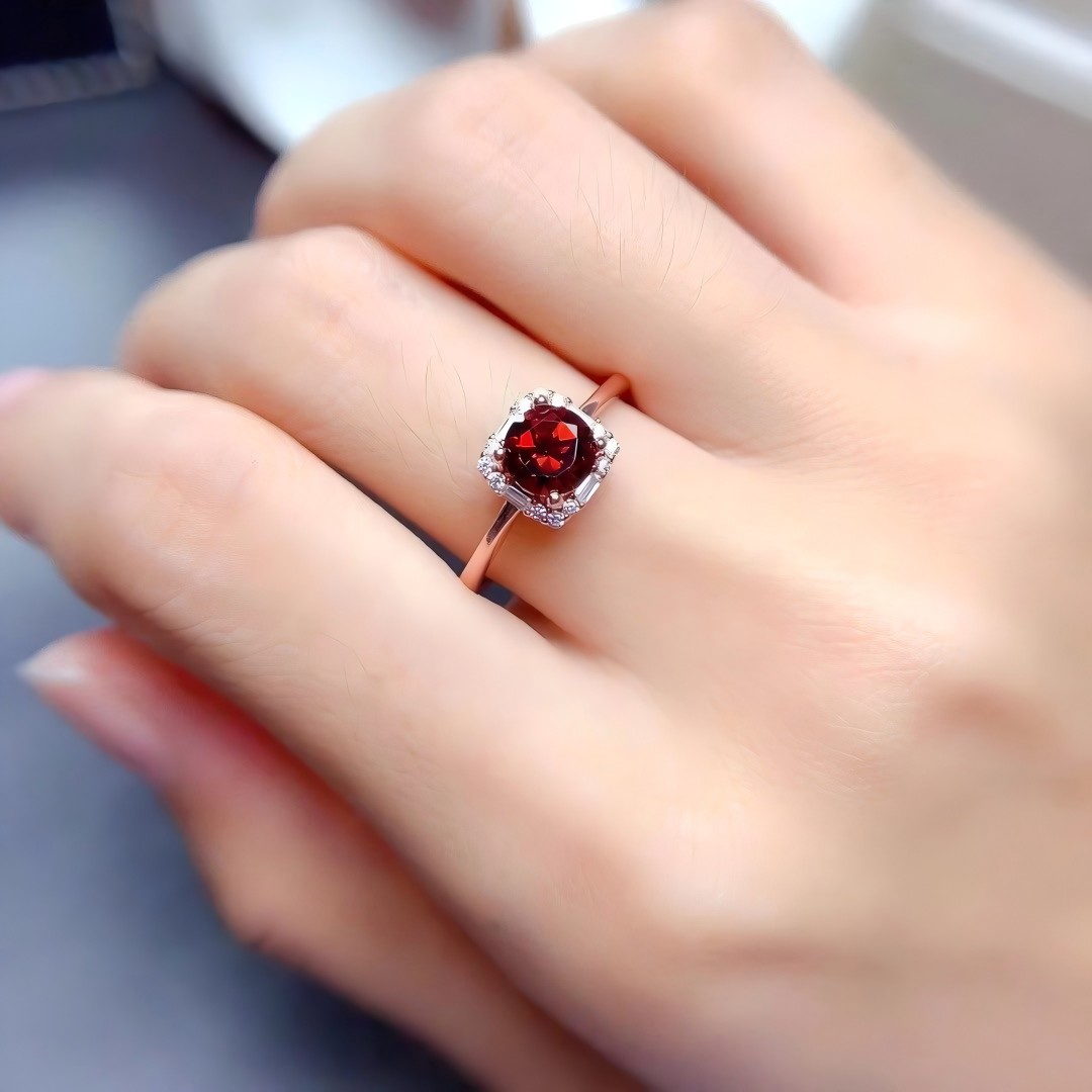 Square Garnet S925 Silver Ring / Earring / Pendent / Necklace Four Claws Design