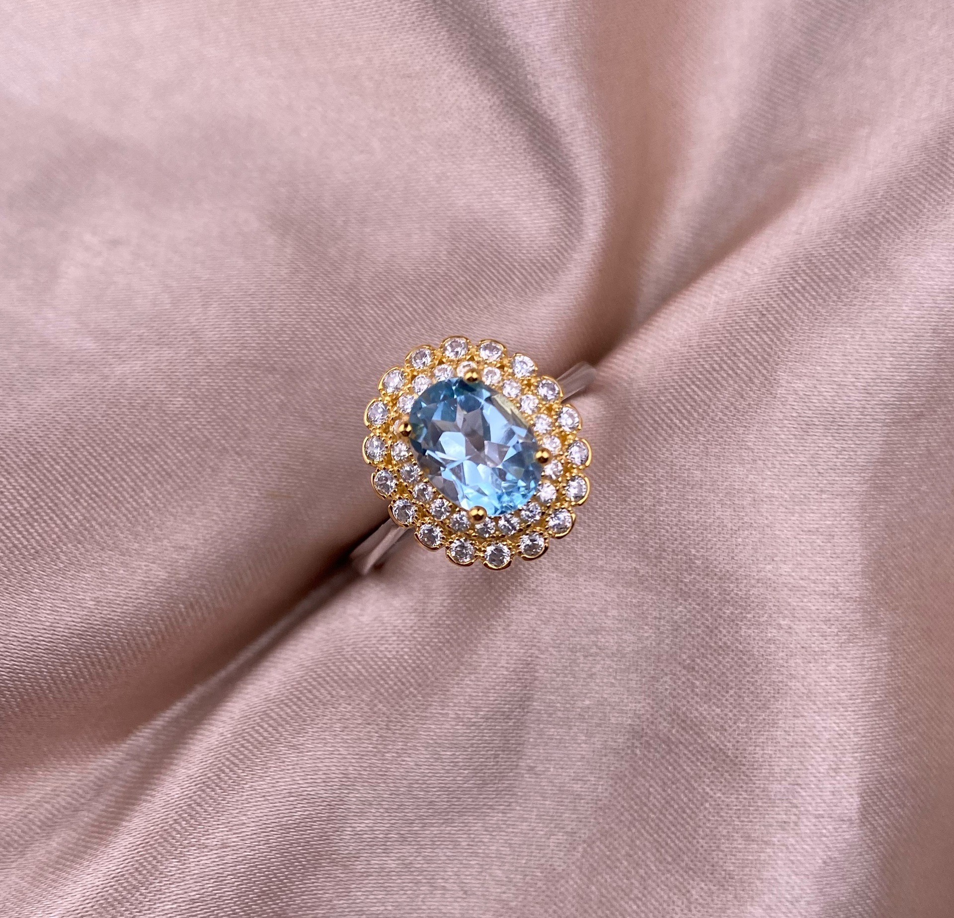 Swiss Blue Topaz S925 Sunflower Gold Side Sliver Ring Band