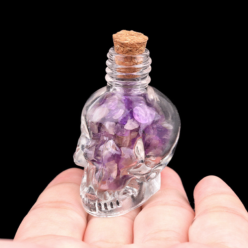 Crystal skull bottle with crushed stone carving,40g
