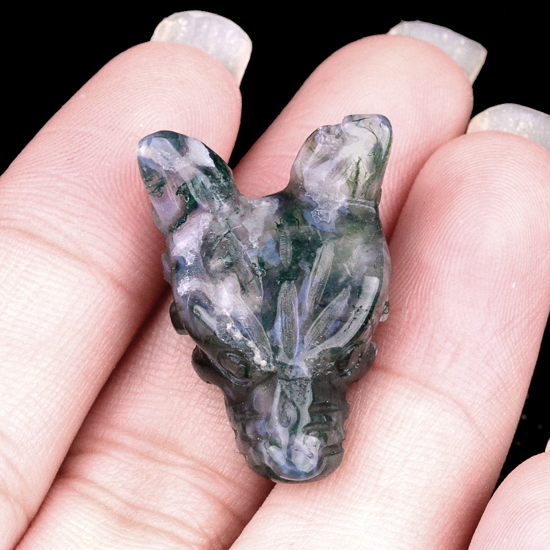 Crystal Carved Wolf Head Carvings