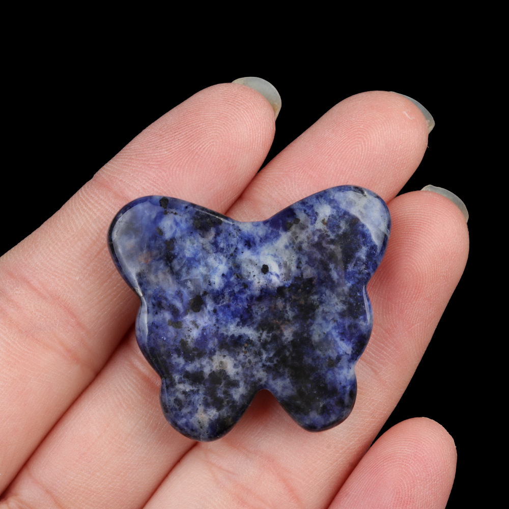 Large Butterfly Solid Crystal Carvings，30×35mm