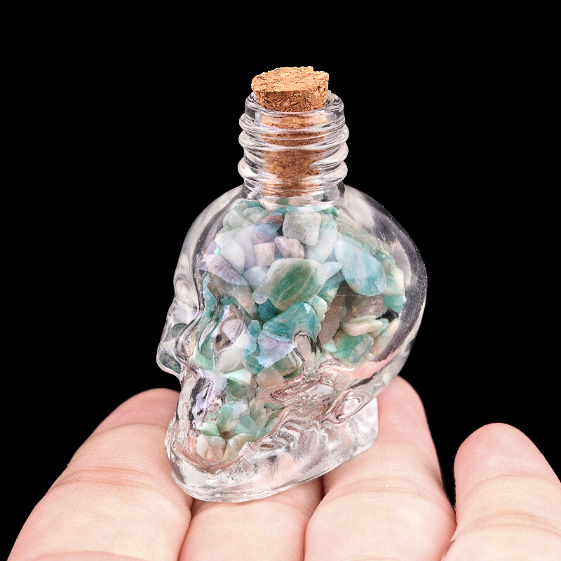 Crystal skull bottle with crushed stone carving,40g