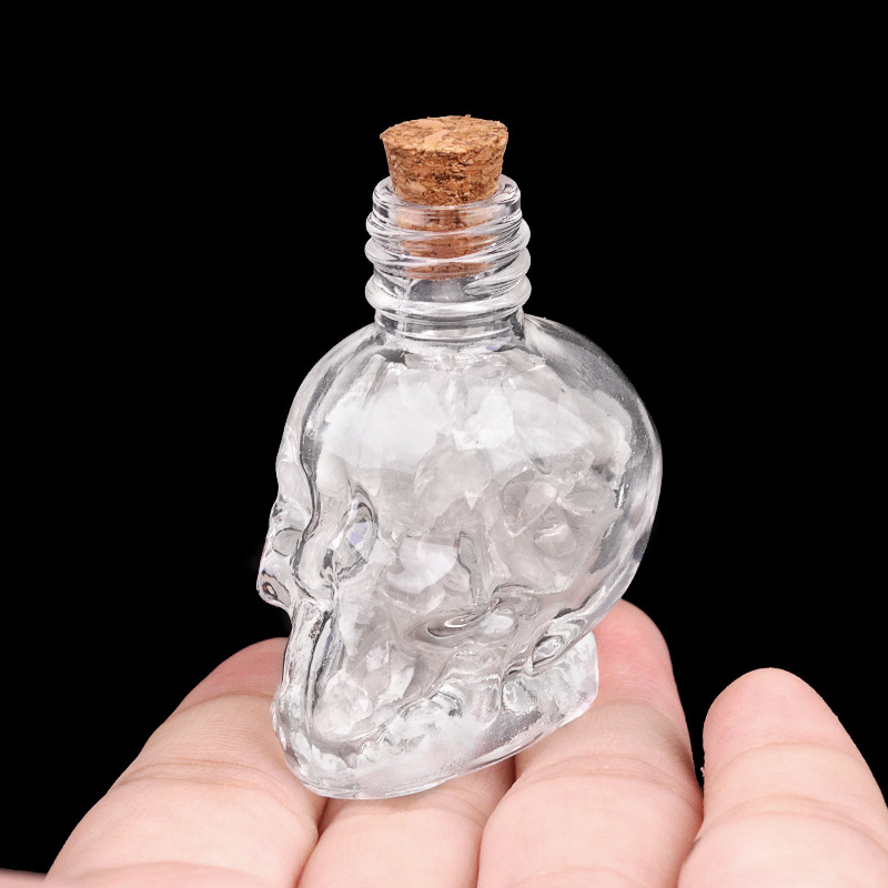 Crystal skull bottle with crushed stone carving,40g