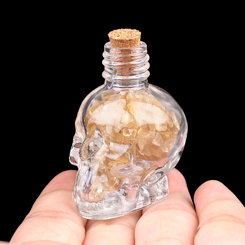 Crystal skull bottle with crushed stone carving,40g