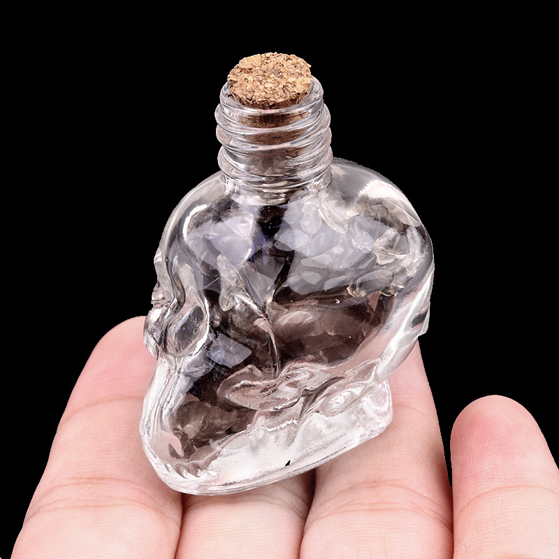 Crystal skull bottle with crushed stone carving,40g
