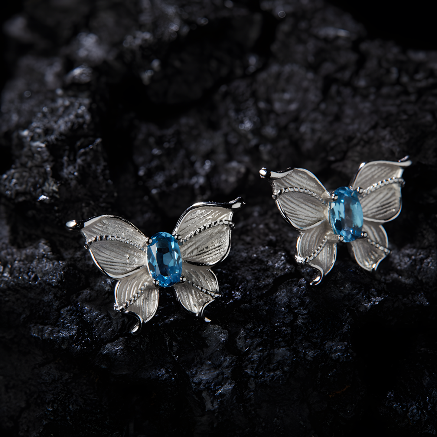 Faceted Oval Blue Topaz S925 Silver Ring Double Layer Three-dimensional Butterfly Design Natural Crystal Set