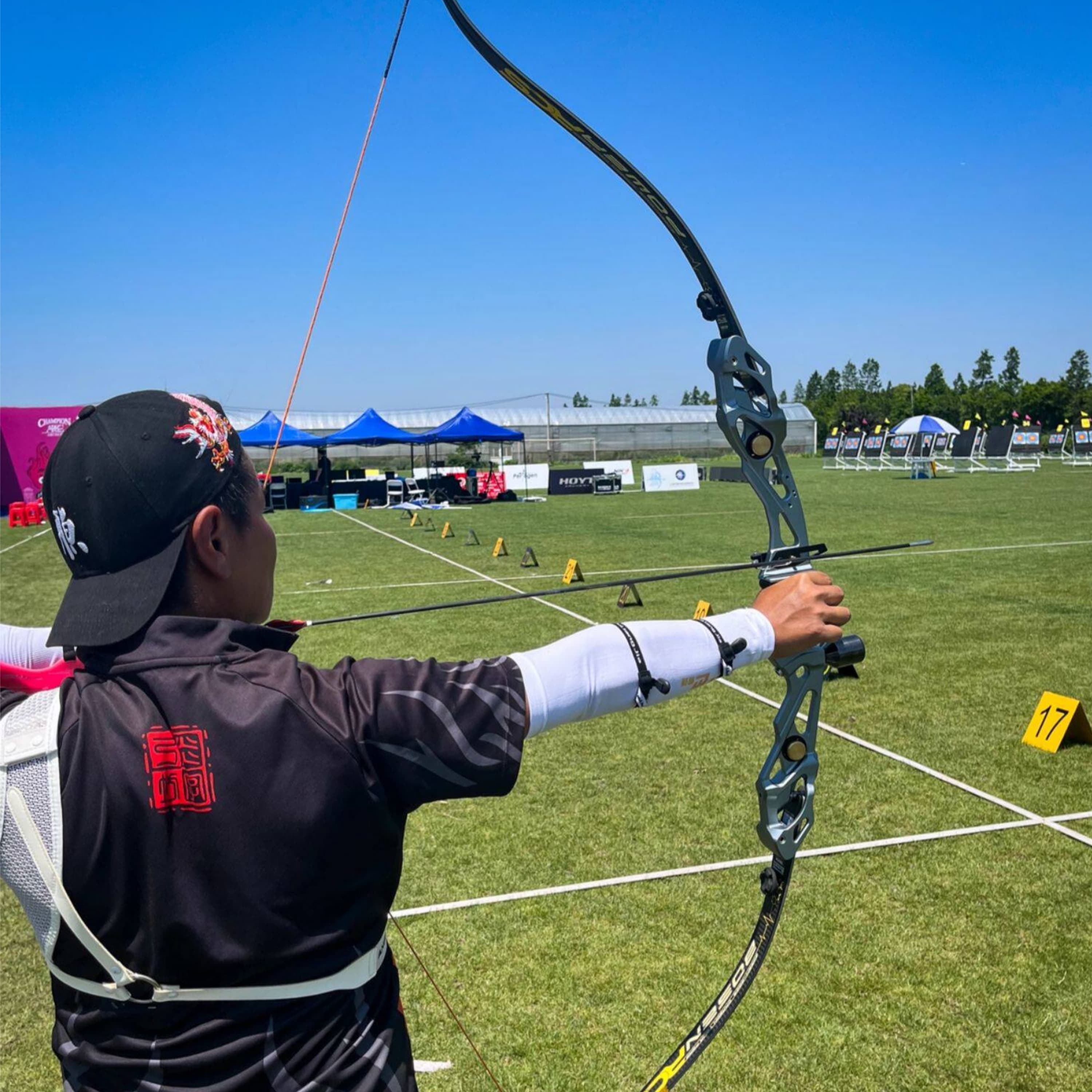 BOSEN Recurve Bow Kit 18-50bs Takedown Shooting Archery Target 