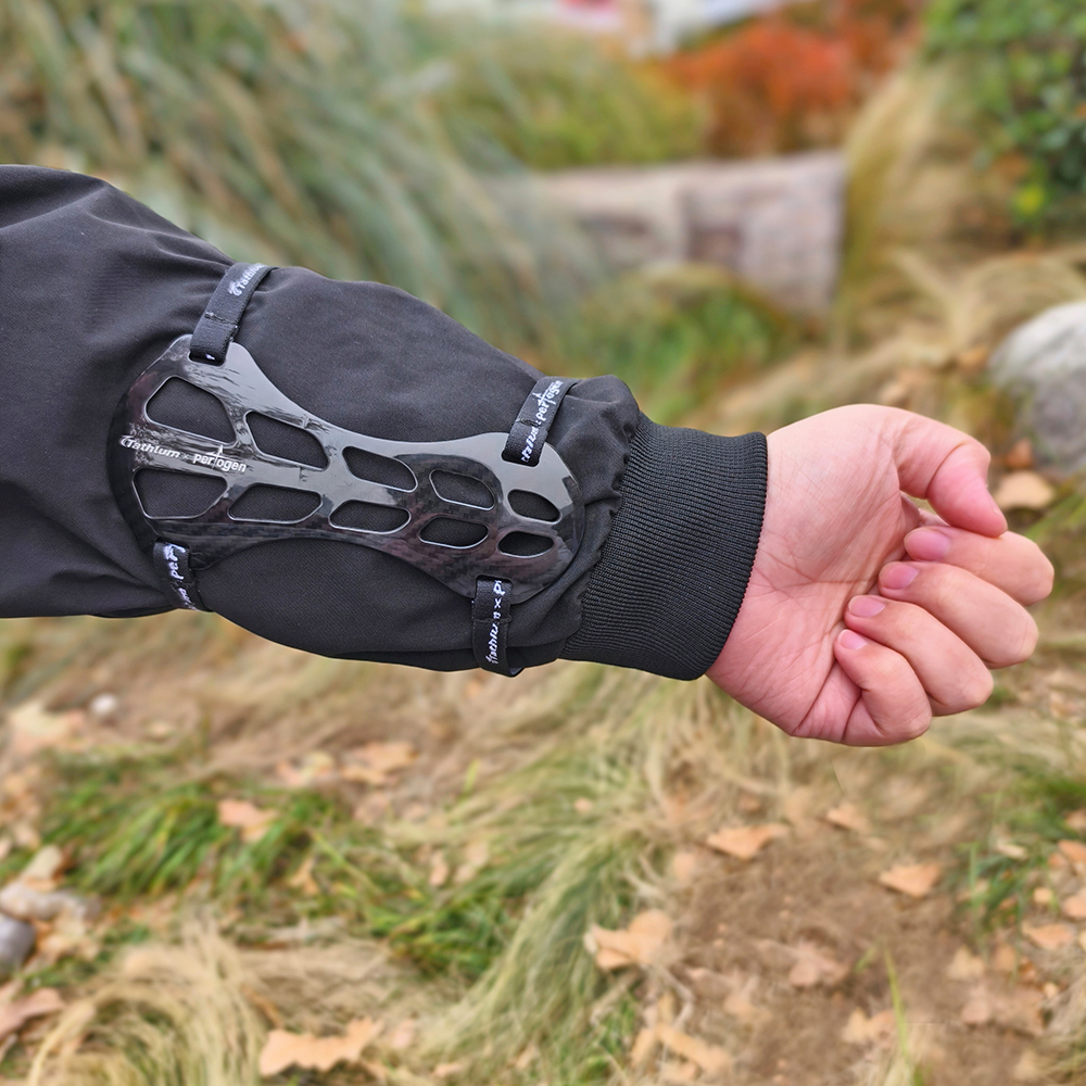 Carbon Fiber Archery Arm Guard – Adjustable Elastic Strap