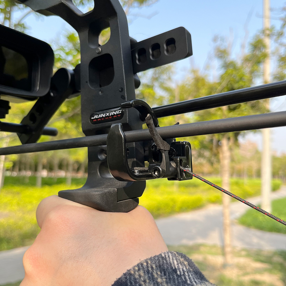 Aluminum Alloy Arrow Rest Adjustable Archery Accessory – Black