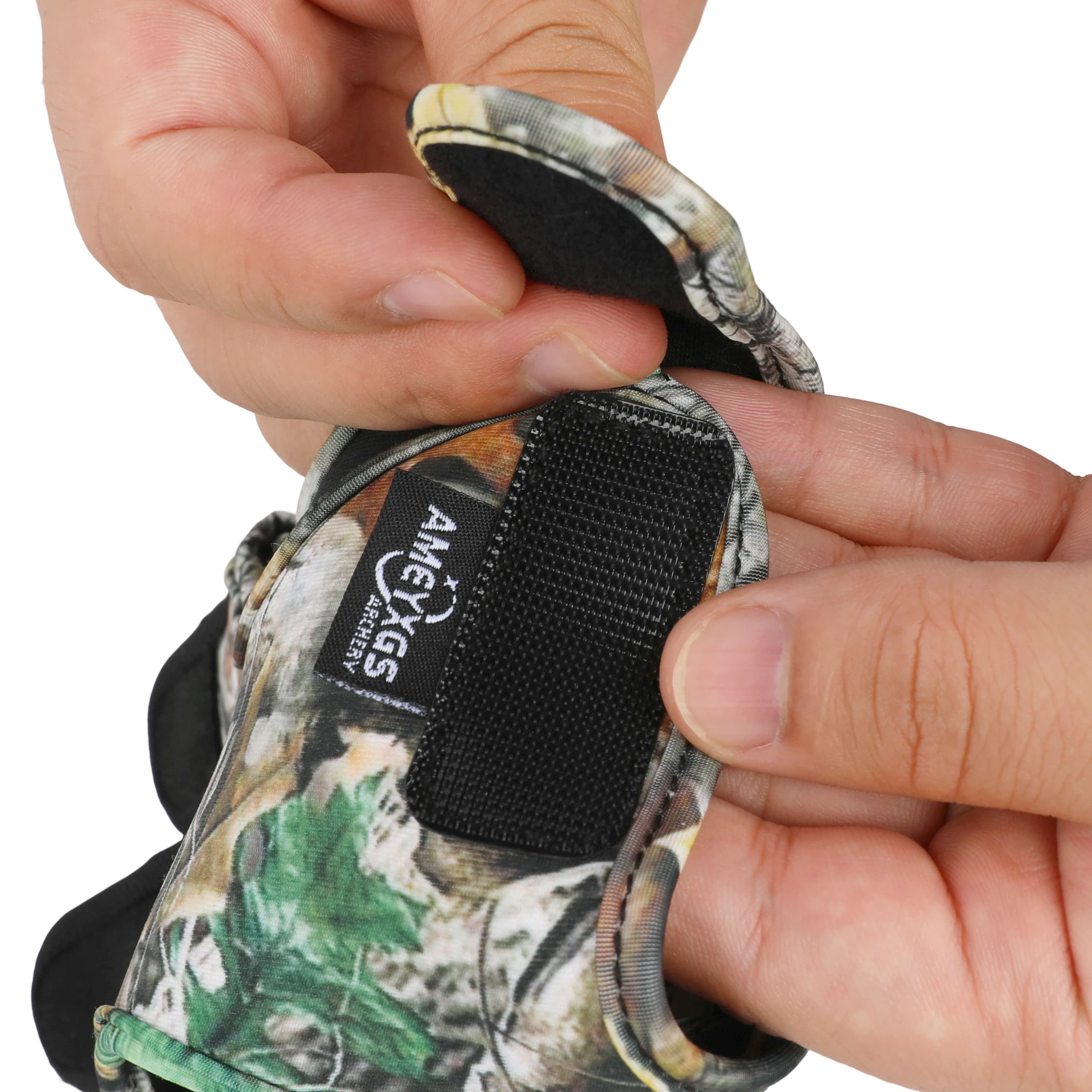 Neoprene Three-Finger Archery Glove Finger Protector – Black/Brown