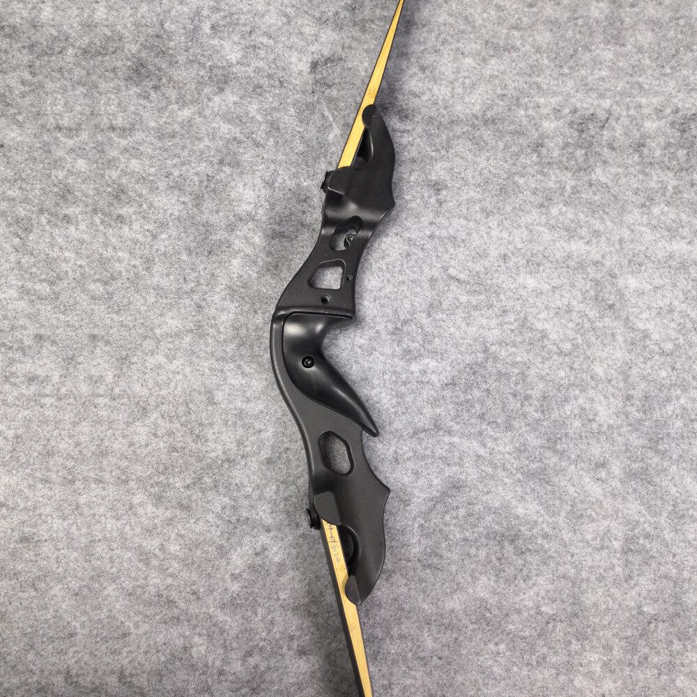 60" Archery Recurve Bow 20-55lbs Takedown Aluminum Riser RH Hunting