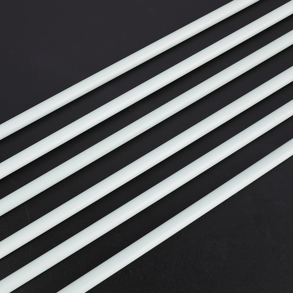 White Bowfishing Arrows Longhead 12pcs with Fluorescent Nocks