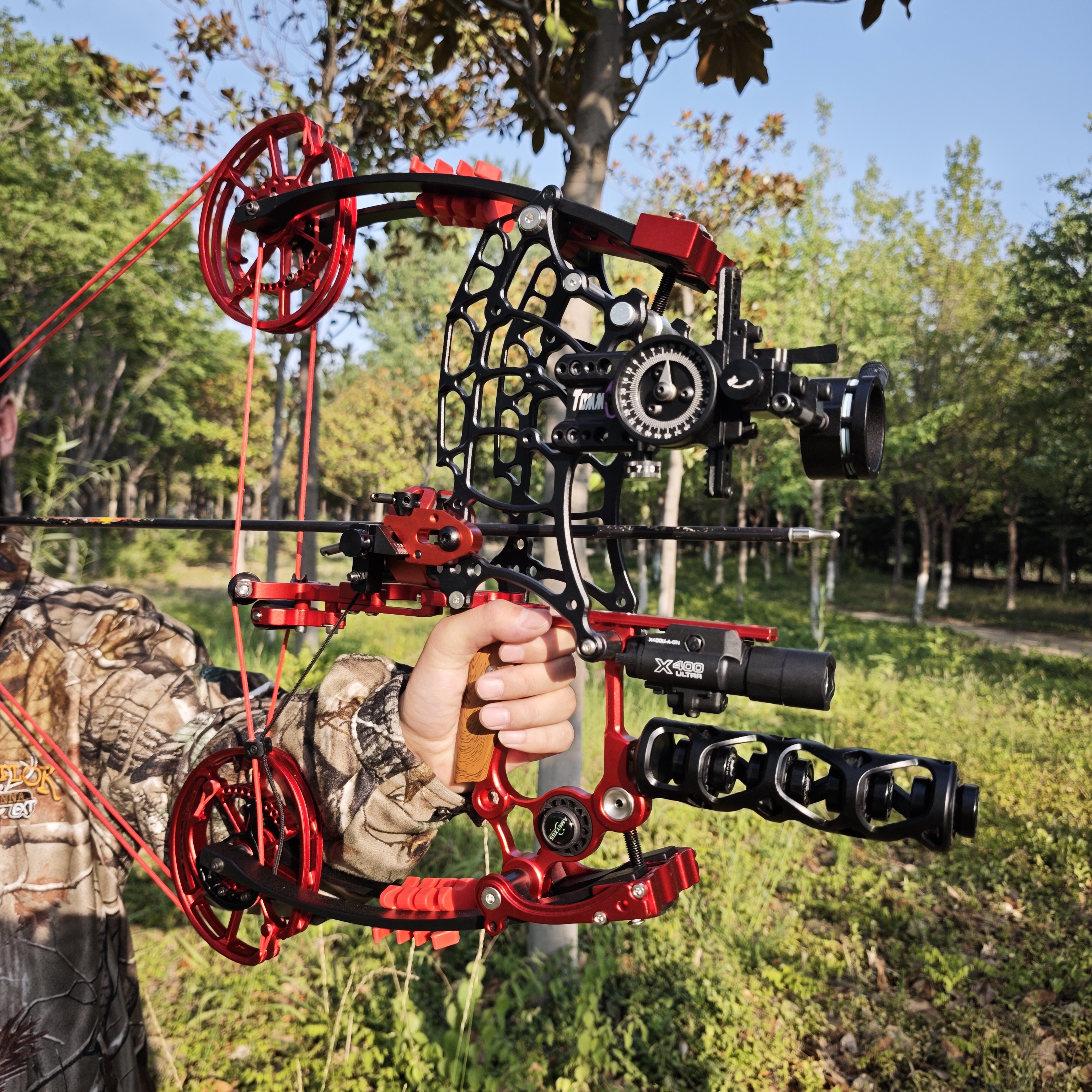 Nano Dual-Purpose Compound Bow 30-70lbs – Black/Red