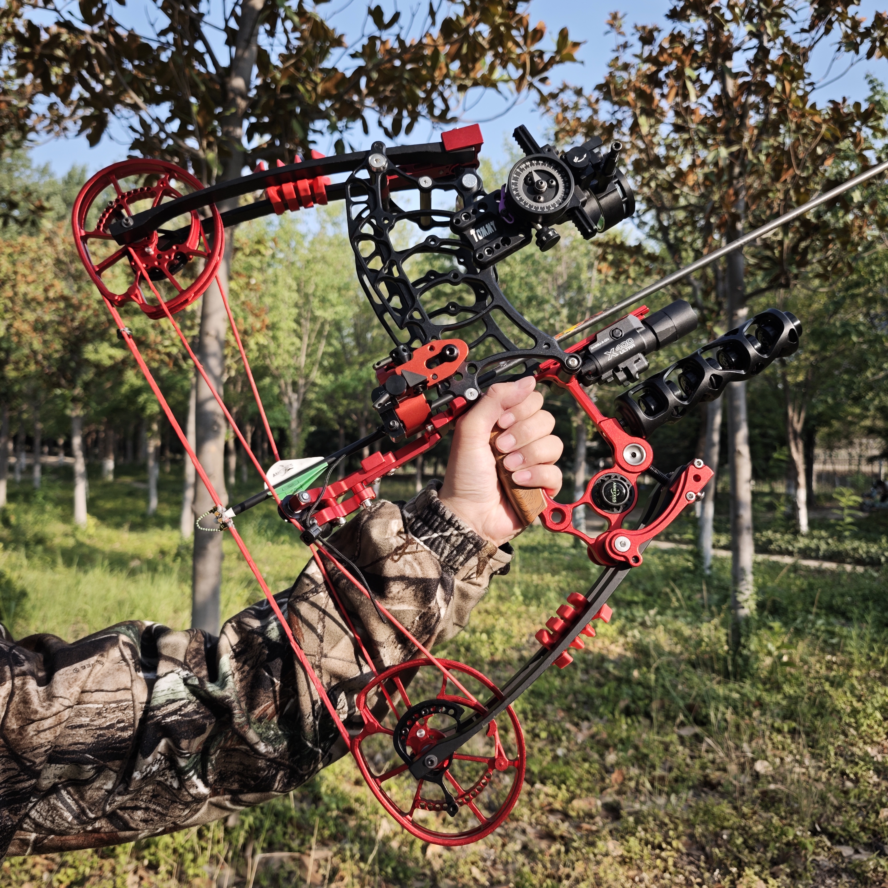 Nano Dual-Purpose Compound Bow 30-70lbs – Black/Red