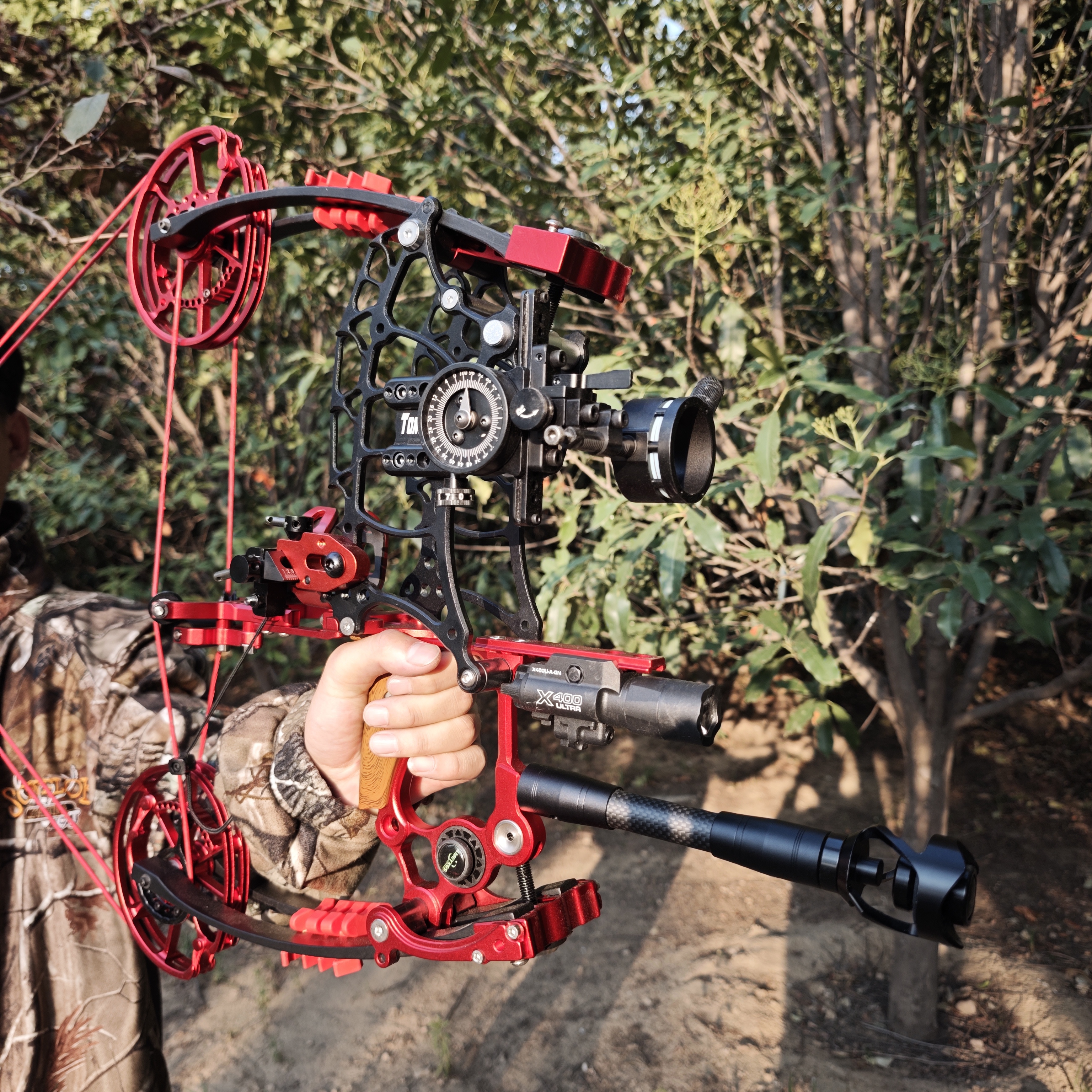 Nano Dual-Purpose Compound Bow 30-70lbs – Black/Red