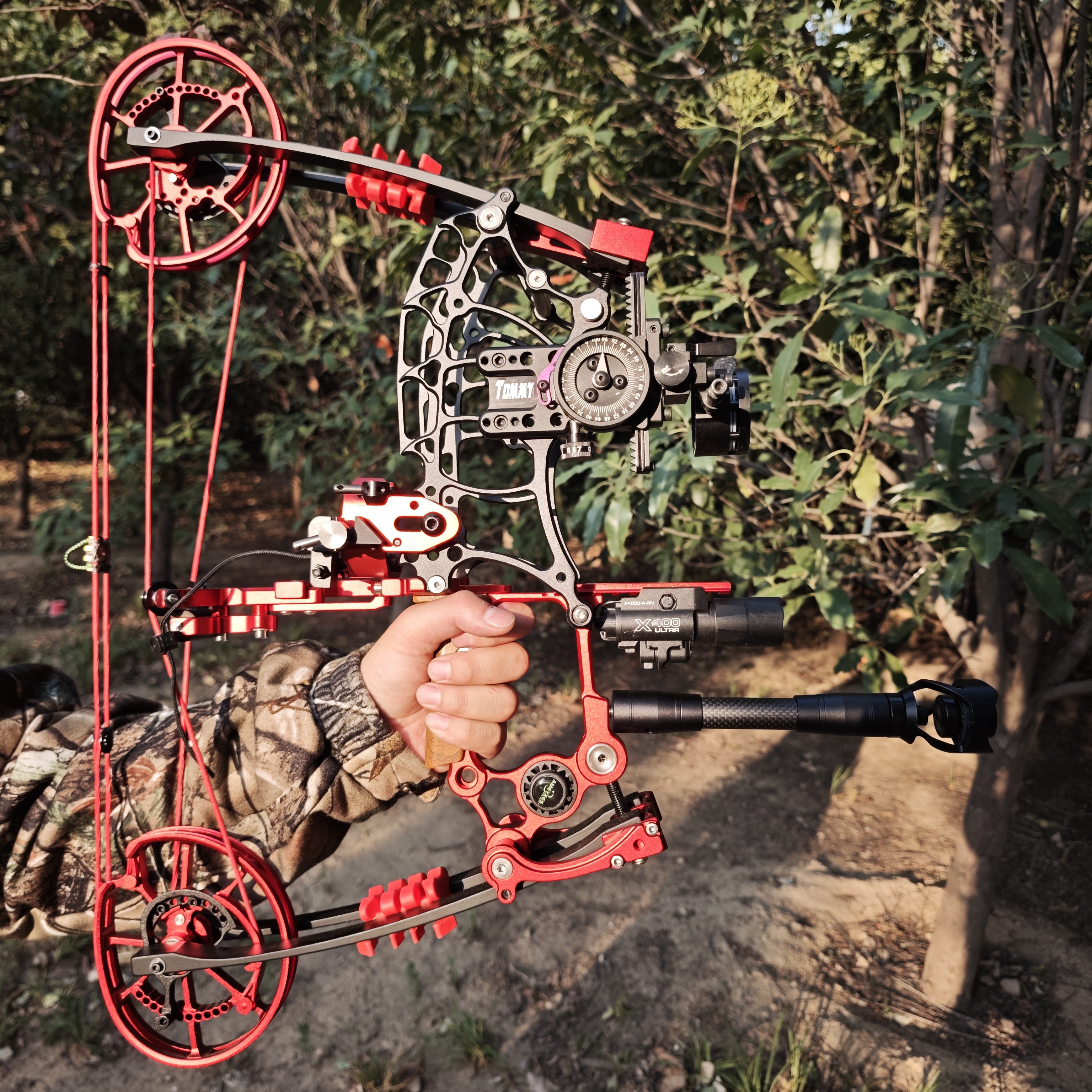 Nano Dual-Purpose Compound Bow 30-70lbs – Black/Red