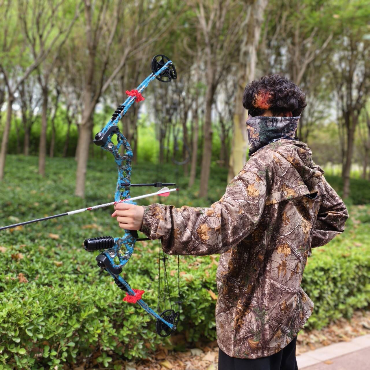 Blue Adjustable Compound Bow 30-55lbs 310fps Aluminum Alloy Hunting Bow