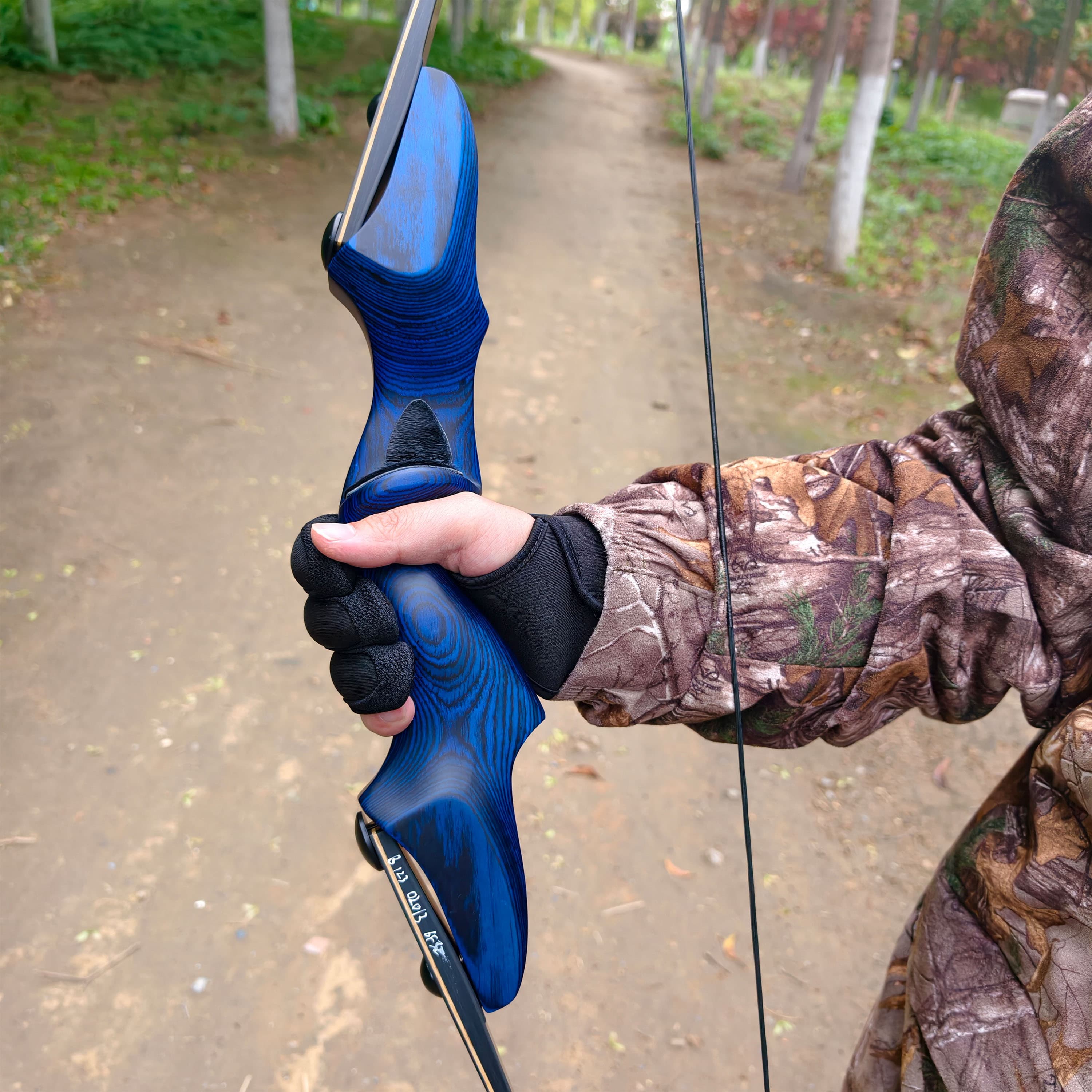 Rock Bear  Wooden Takedown Recurve Bow Kit 20-60lbs RH Archery